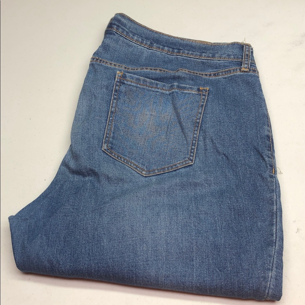 OLD NAVY THE BOYFRIEND STYLE JEANS SZ18/L26 ⭐️